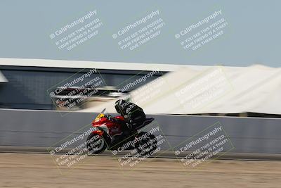 media/Oct-30-2025-Racers Edge (Thu) [[dabbdaf680]]/3-B Group/Session 5 Front Straight Speed/